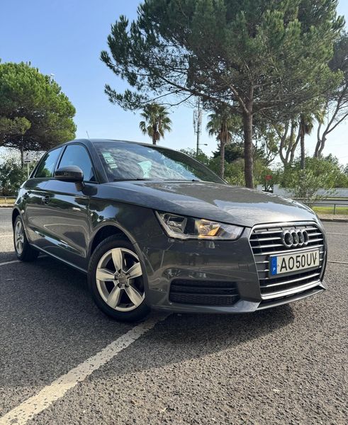 Audi A1 • 2017 • 122,000 km 1