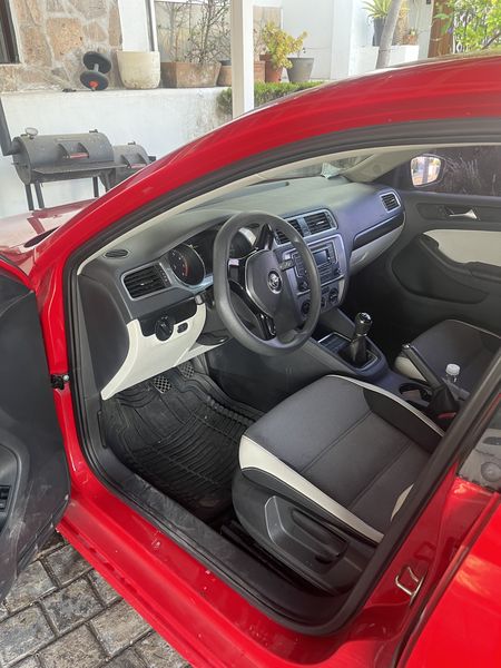 Volkswagen Jetta • 2016 • 77,000 km 10