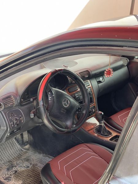 Mercedes-Benz C-Class • 2001 • 145,000 km 2