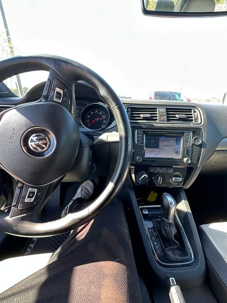 Volkswagen Jetta • 2016 • 106,000 mi 13