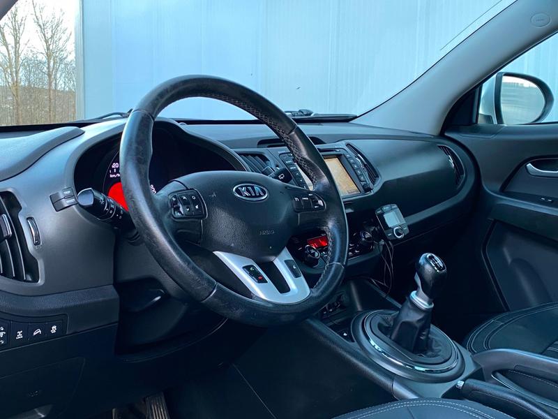 Kia Sportage • 2012 • 133,000 km 9