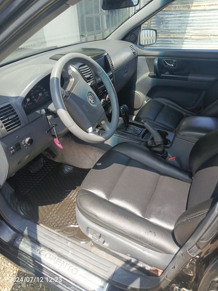 Kia Sorento • 2004 • 370,000 km 4