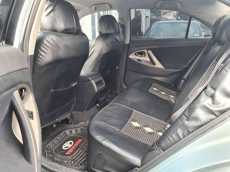 Toyota Camry • 2009 • 117,037 km 7