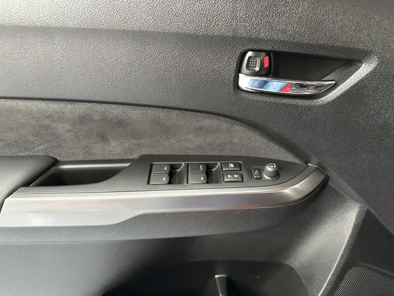 Suzuki Vitara • 2022 • 19,300 km 3