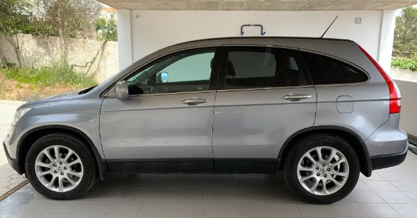 Honda CR-V • 2007 • 210,000 km 5