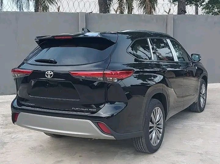 Toyota Highlander • 2021 • 0 km 4