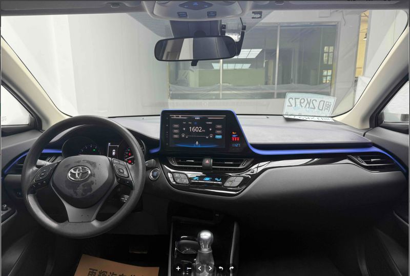 Toyota C-HR • 2021 • 72,000 km 11