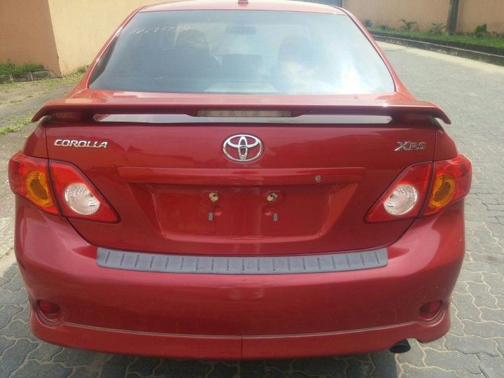 Toyota Corolla • 2005 • 50,000 km 4