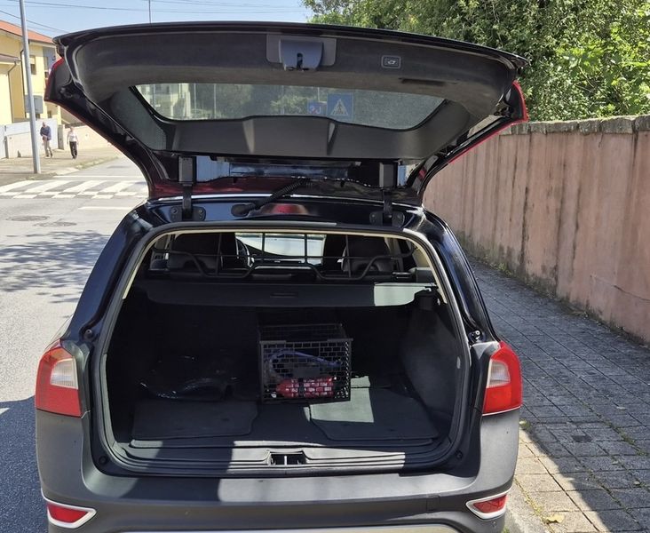 Volvo XC70 • 2009 • 184,000 km 3