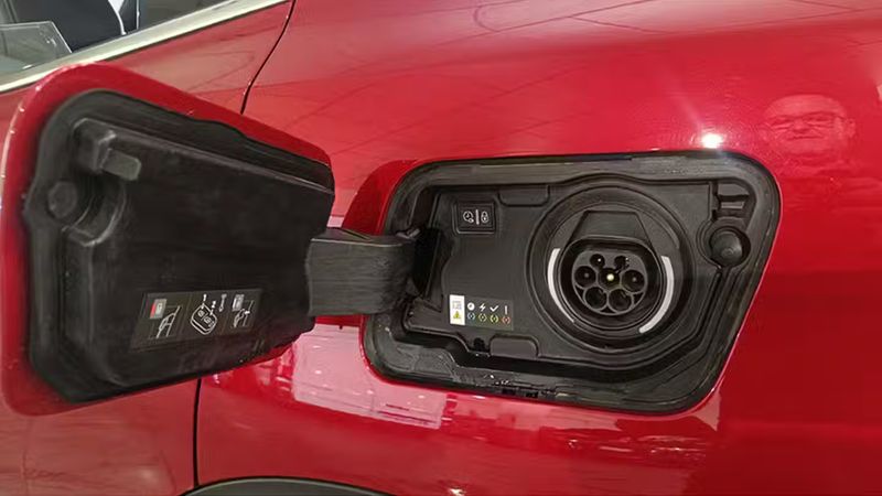 Peugeot 3008 • 2020 • 31,126 km 5