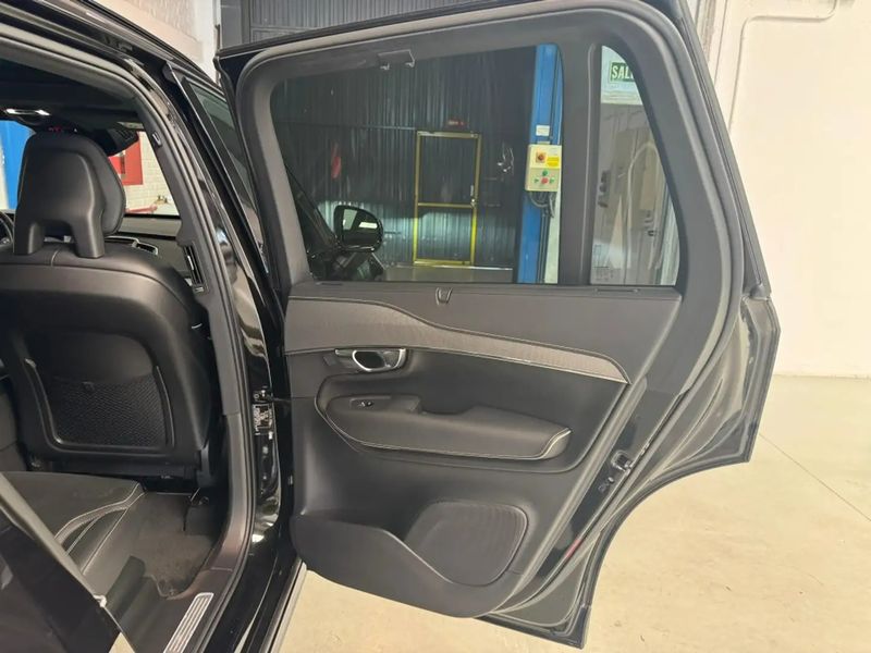 Volvo XC90 • 2021 • 121,000 km 17