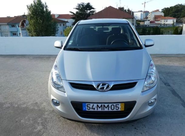 Hyundai i20 • 2011 • 23,612 km 1