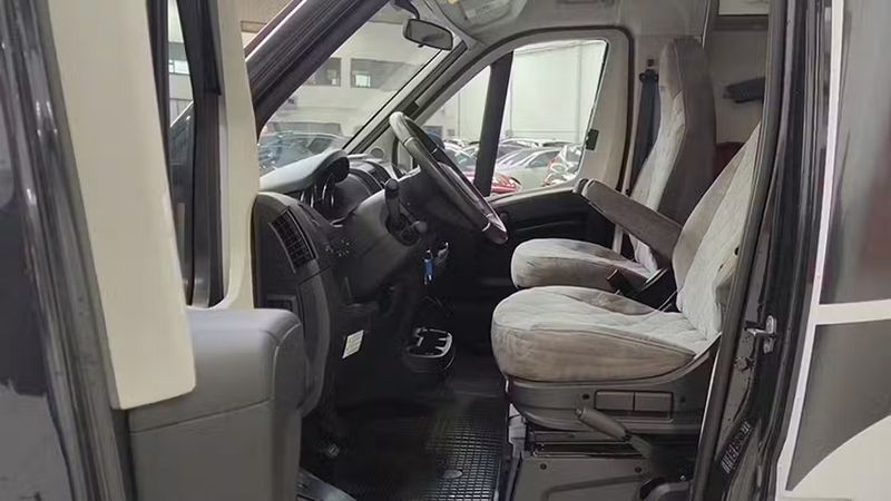 Citroën Jumper • 2022 • 24,178 km 10