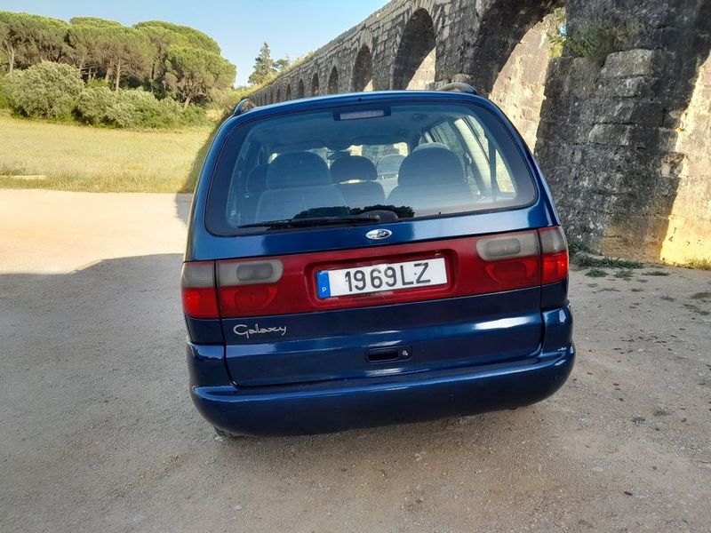 Ford Galaxy • 1998 • 274,000 km 2