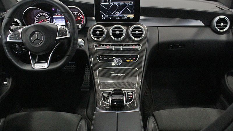 Mercedes-Benz C-Class • 2019 • 8,500 km 7