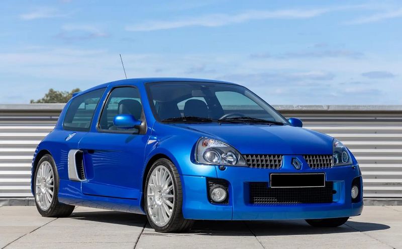 Renault Clio • 2003 • 24,500 km 1