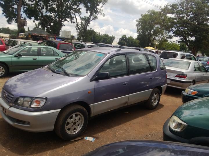 Toyota Picnic • 2008 • 75,433 km 3