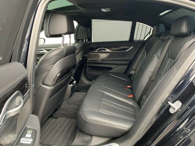 BMW 7 • 2020 • 40,000 km 13