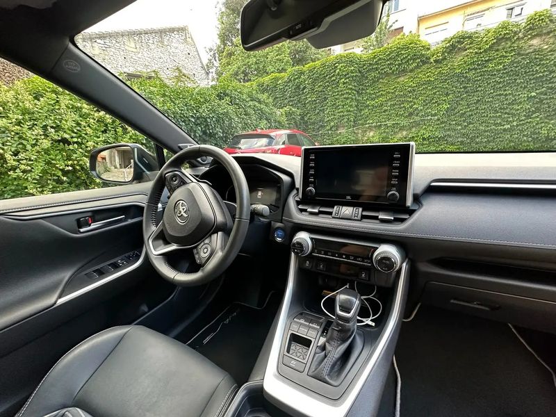 Toyota RAV4 • 2021 • 34,528 km 2