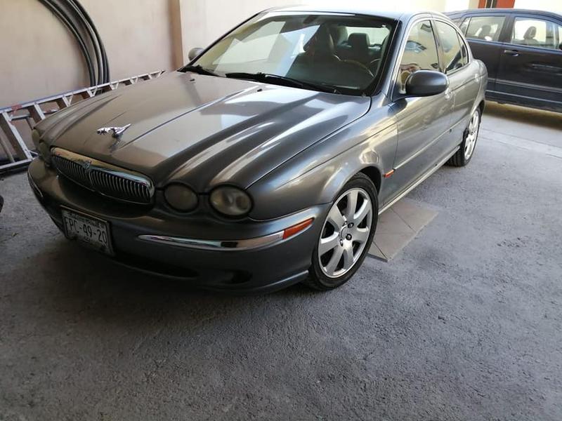 Jaguar X-Type • 2004 • 140,000 km 5