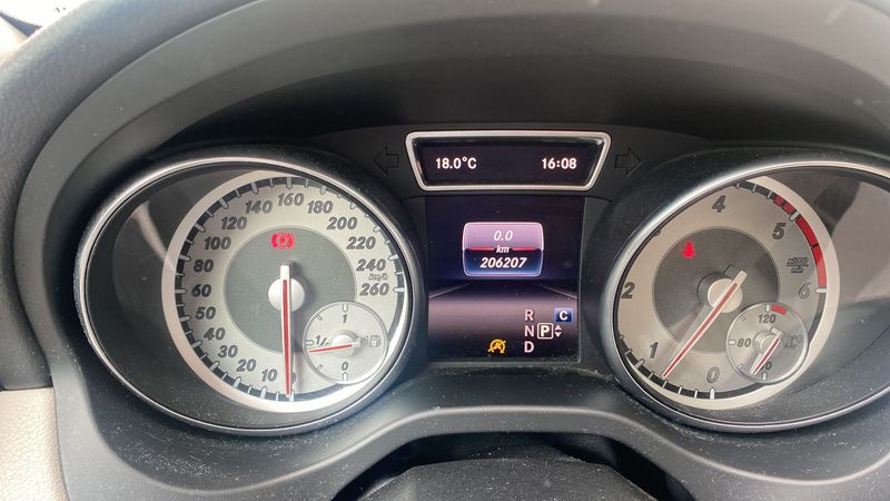 Mercedes-Benz GLA • 2016 • 200,000 km 1