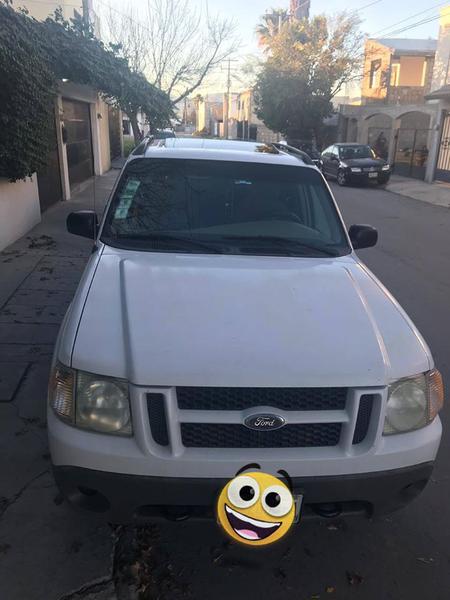 Ford Explorer • 2001 • 107,000 km 3