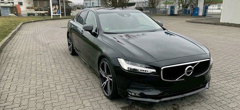 Volvo S90 • 2019 • 89,000 km 8