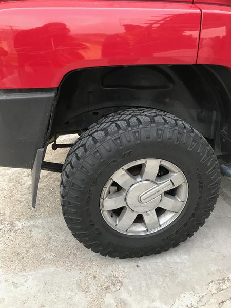 Hummer H3 • 2007 • 120,000 km 5