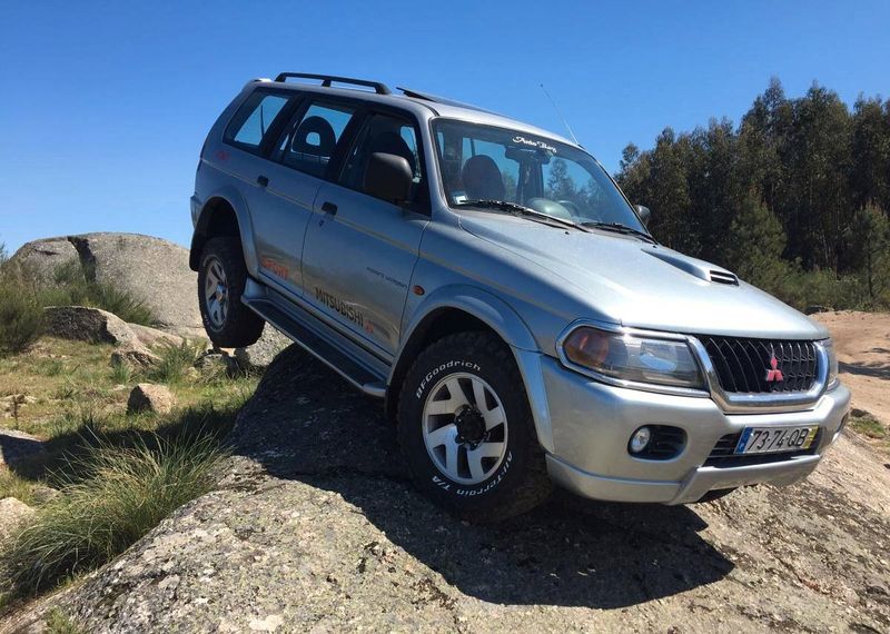 Mitsubishi Pajero Sport • 2000 • 200,000 km 1