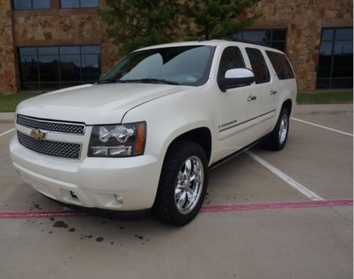 Chevrolet Suburban • 2008 • 140,000 km 4