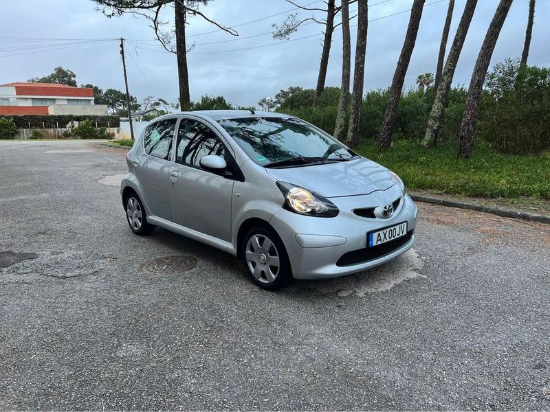Toyota Agya • 2009 • 125,000 km 2