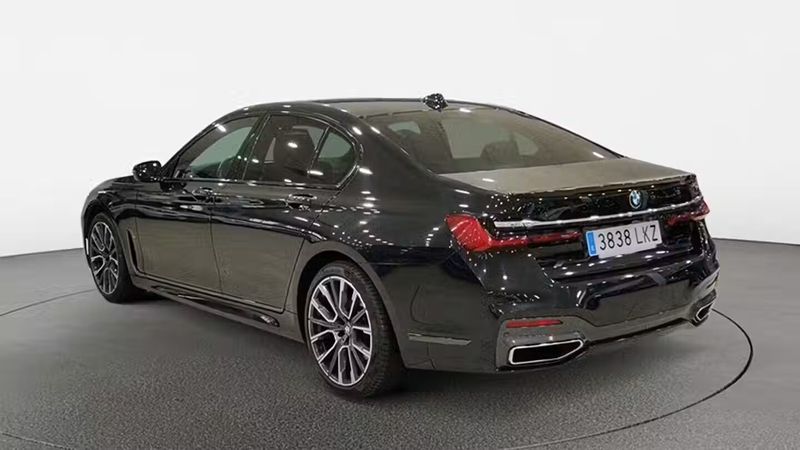 BMW 7 Series • 2020 • 98,604 km 4