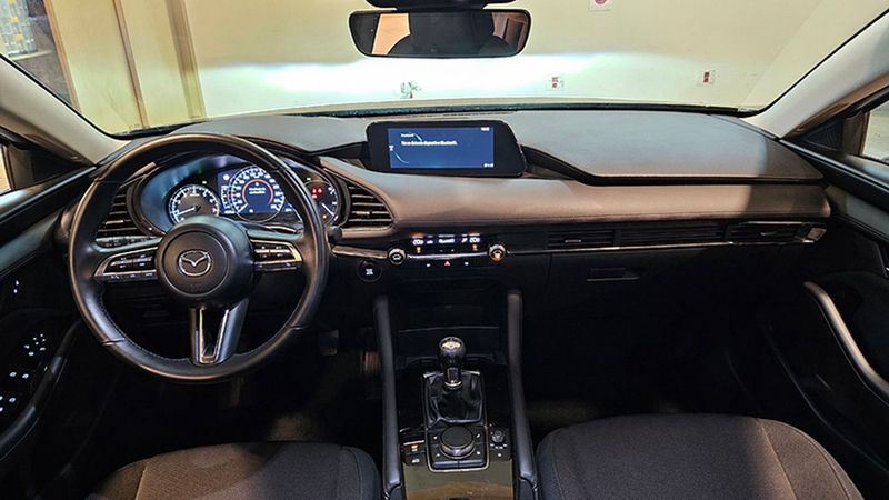 Mazda 3 • 2023 • 4,500 km 6