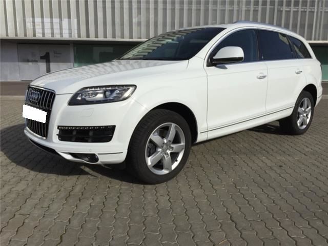 Audi Q7 • 2013 • 221,000 km 1