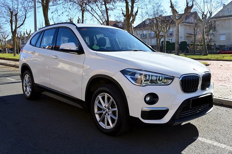 BMW X1 • 2018 • 186,000 km 5