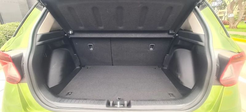 Hyundai Venue • 2020 • 70,000 km 7