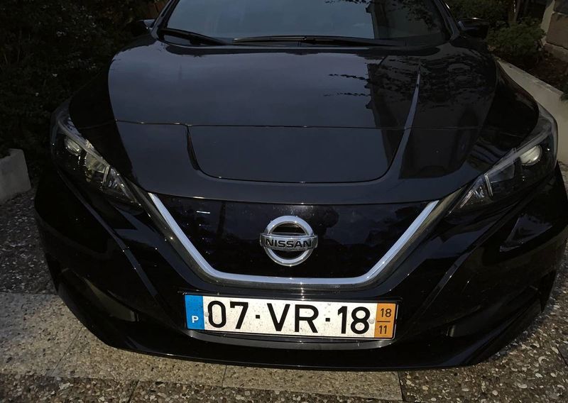 Nissan Leaf • 2018 • 9,999 km 1
