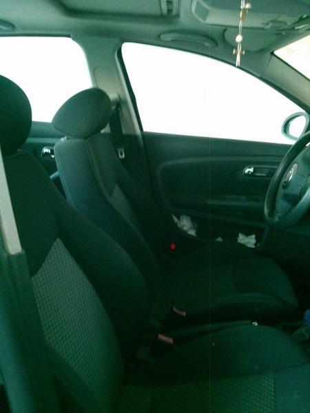 Seat Cordoba • 2007 • 150,000 km 2