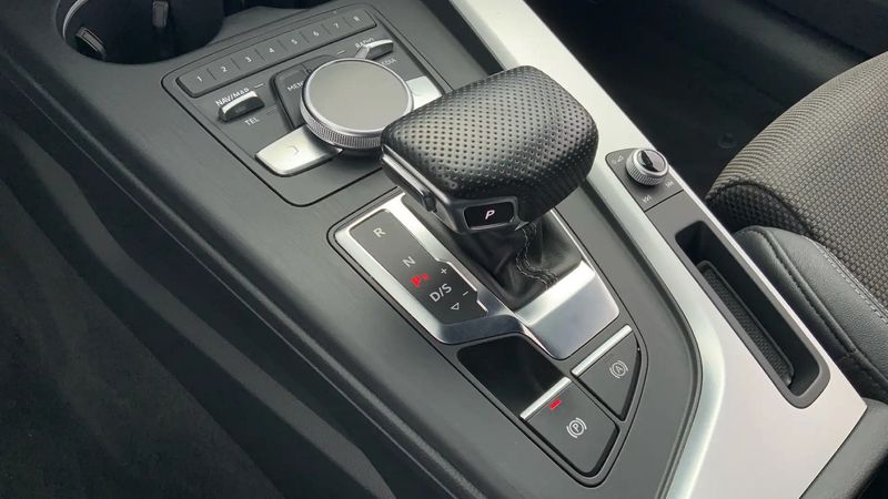 Audi A5 • 2019 • 98,000 km 10