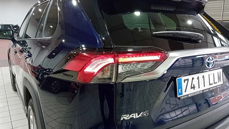 Toyota RAV4 Hybrid • 2020 • 10,501 km 4
