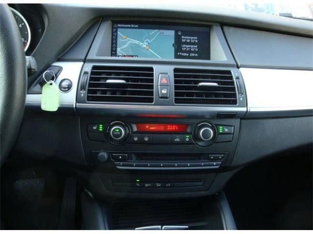 BMW X6 • 2013 • 163,000 km 10