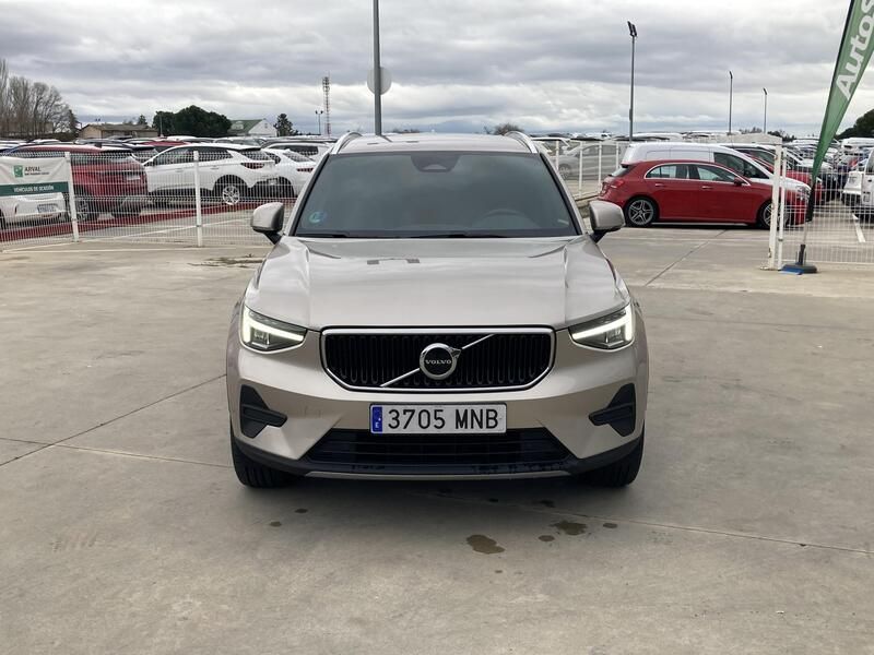 Volvo XC40 • 2024 • 45,624 km 9