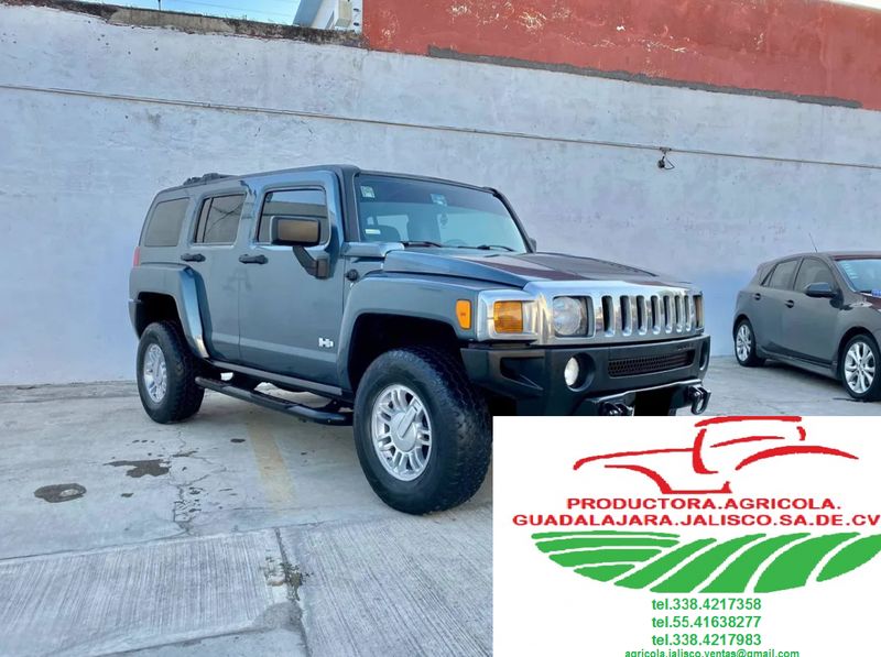 Hummer H3 • 2010 • 67,000 km 1