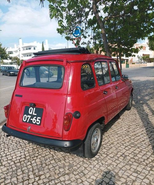 Renault 10 • 1988 • 4,999 km 3