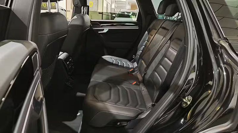 Volkswagen Touareg • 2019 • 94,801 km 19