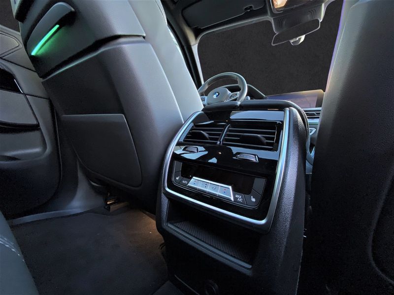 BMW X5 • 2019 • 20,900 km 21