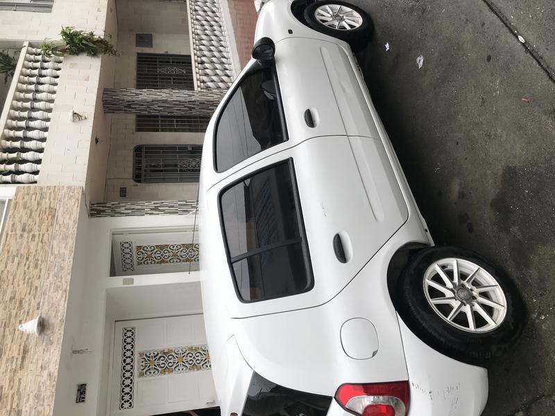 Renault Clio • 2016 • 49,633 km 5