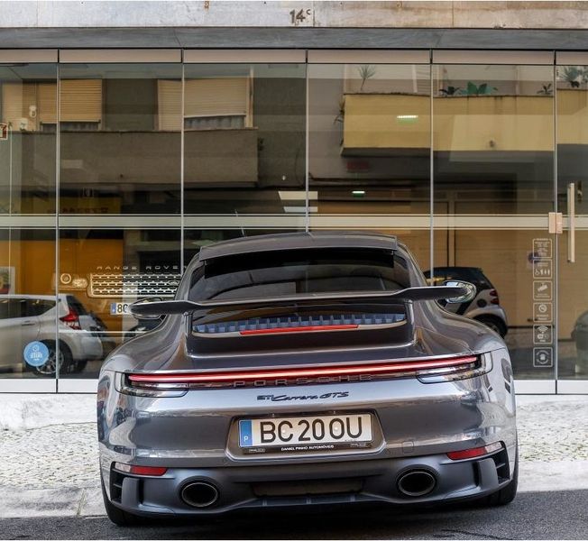 Porsche 911 • 2023 • 4,999 km 5