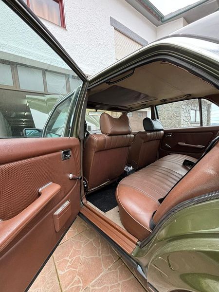 Mercedes-Benz 200 D • 1997 • 7,000 km 5