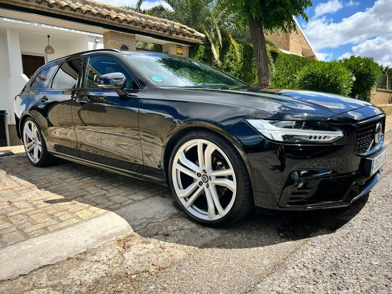 Volvo V90 • 2021 • 120,000 km 6